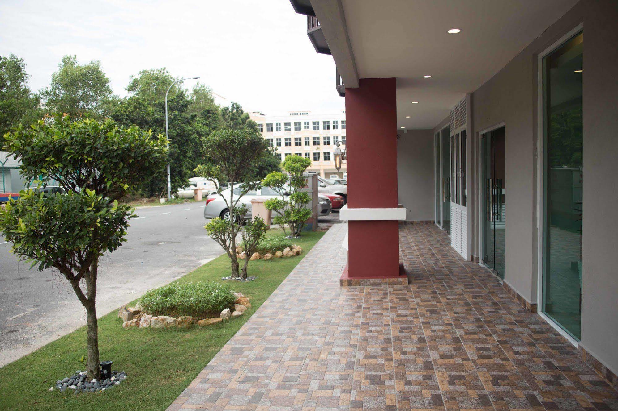 Qlassic Hotel Sepang Buitenkant foto
